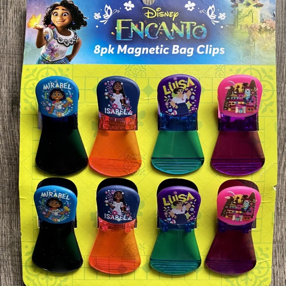 💜Eight (8) Pack of Disney Encanto Magnetic Bag Clips - Mirabel-Luisa - Isabela